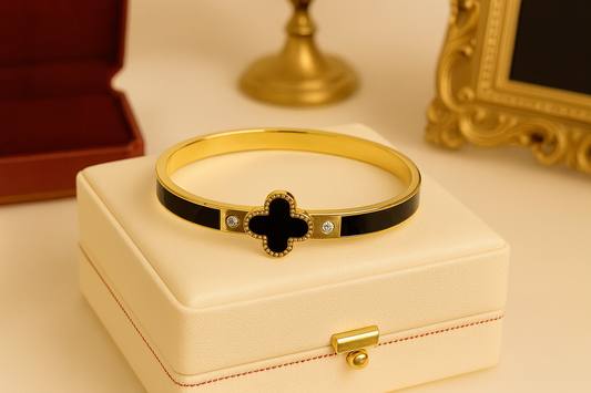 Noir Etoile Bracelet